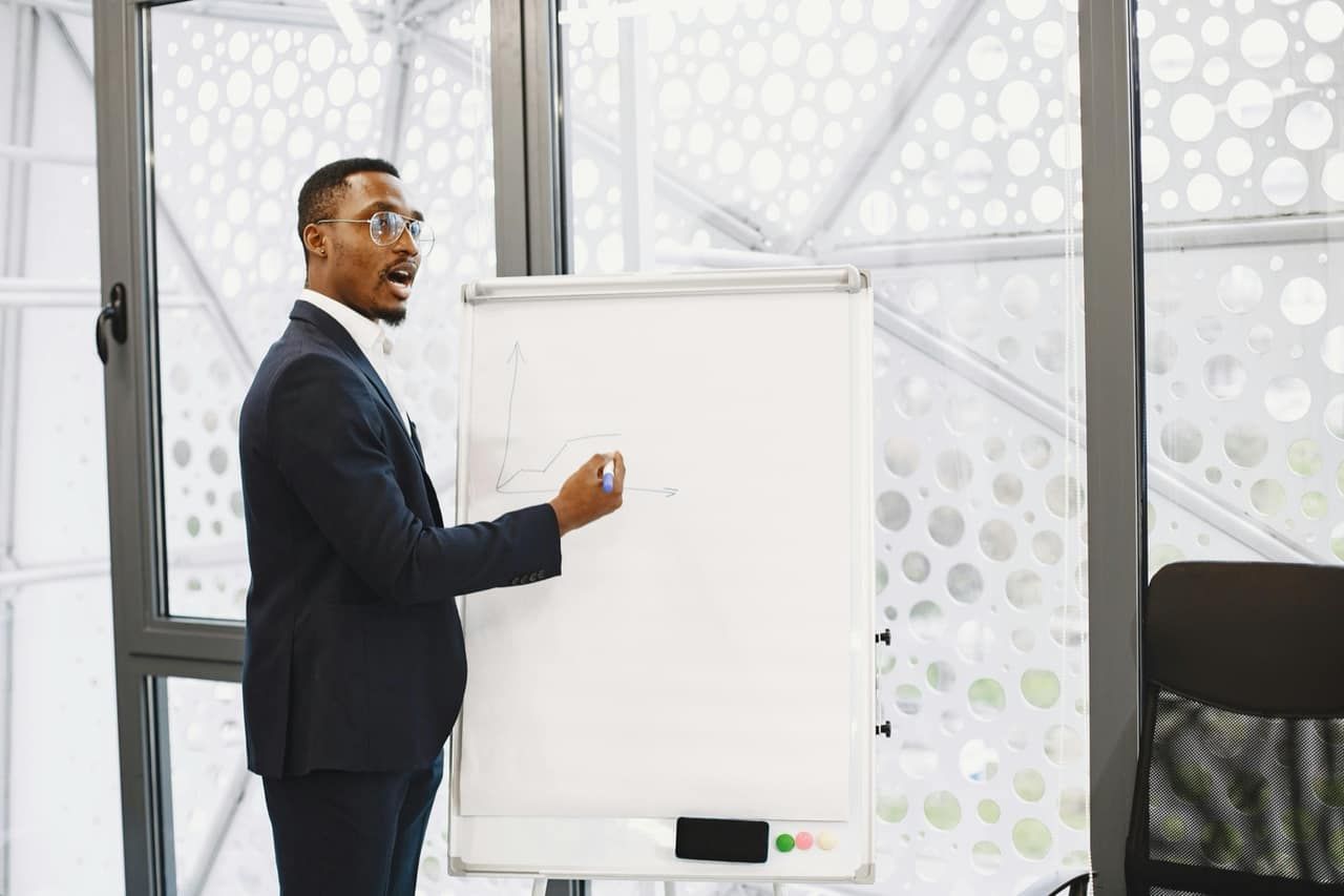 A coach in conversation with a client